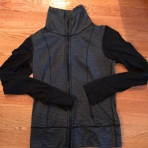 90 degree striped zip up
